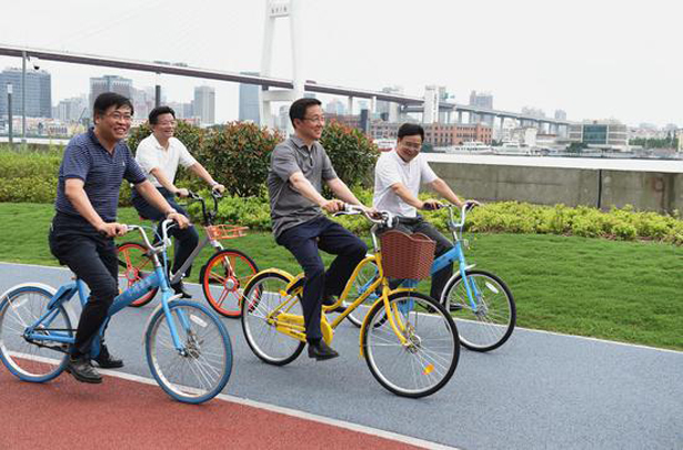 上海市委书记韩正骑共享单车体验滨江骑行环境(图6)